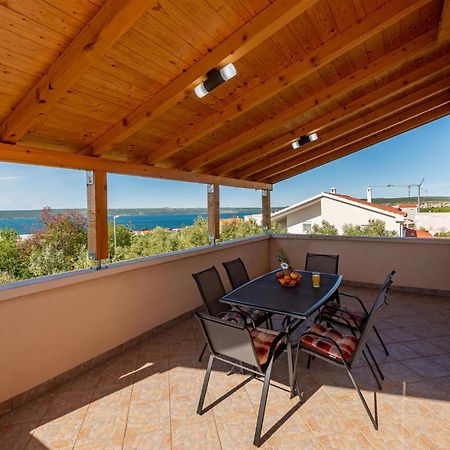 Beautiful Apartment In Maslenica With Kitchen Экстерьер фото